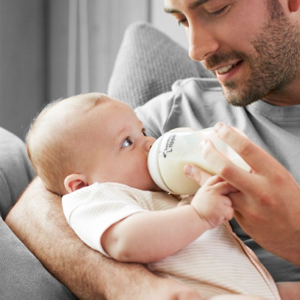 Finding the Right Balance: Newborn Formula and Breastfeeding in NZ